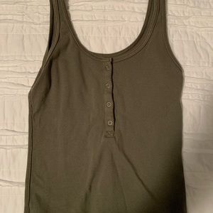 green crop tank button tank top